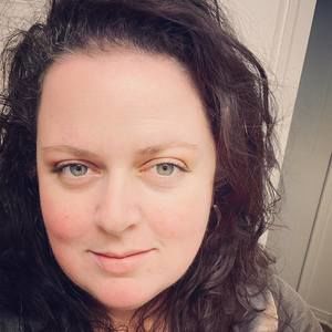 Meet your Posher, Annie-paule